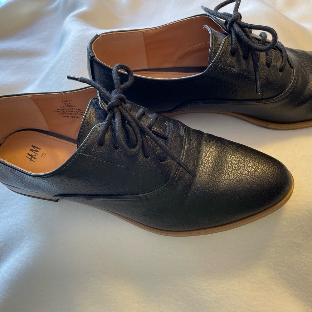 H&M black leather shoes